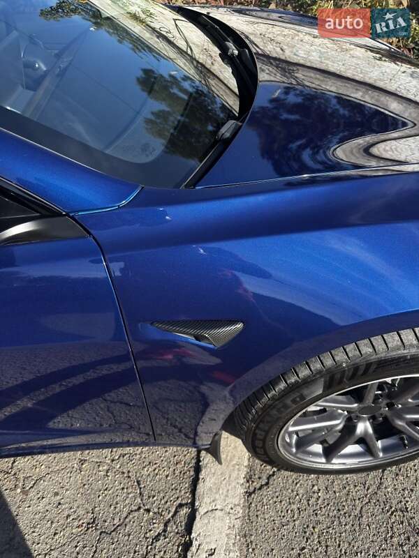 Седан Tesla Model 3 2020 в Каменском