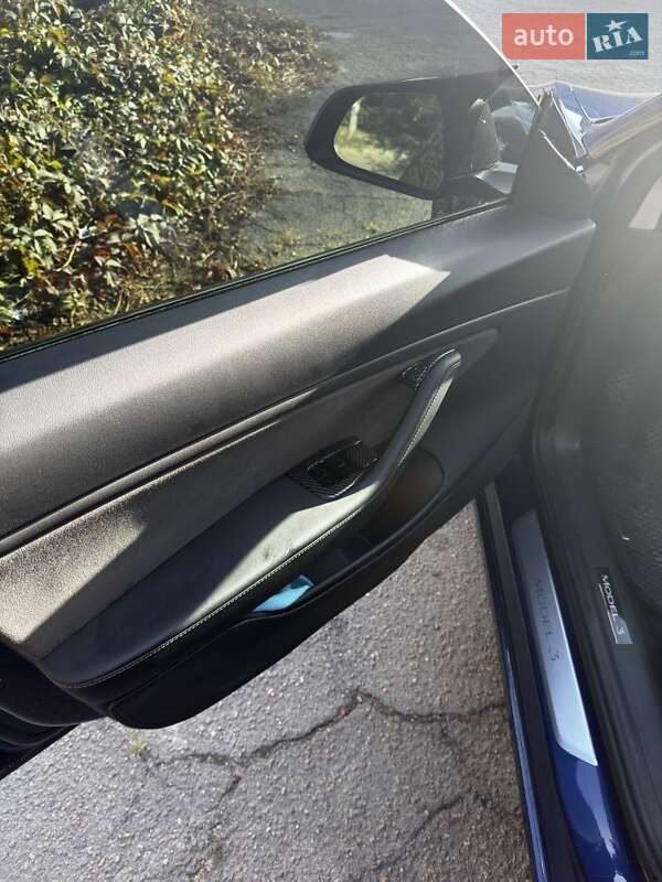 Седан Tesla Model 3 2020 в Каменском