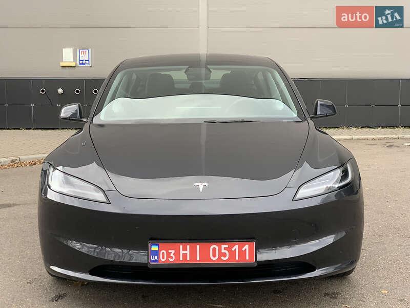 Седан Tesla Model 3 2024 в Киеве