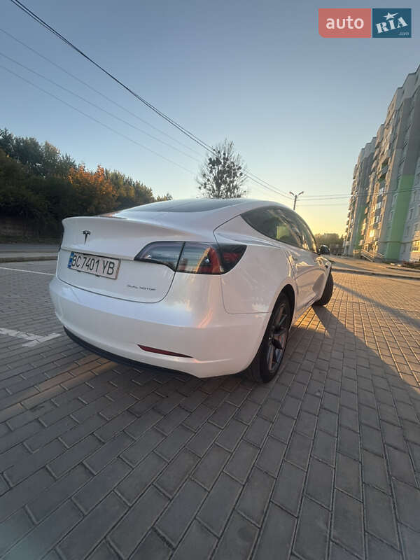 Седан Tesla Model 3 2021 в Лисиничах фото 6 Седан Tesla Model 3 2021 в Лисиничах