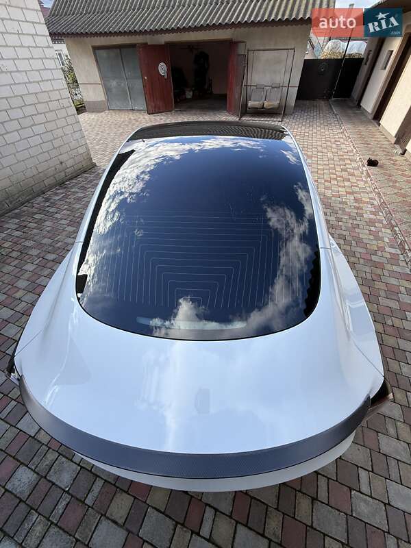 Седан Tesla Model 3 2019 в Тернополе