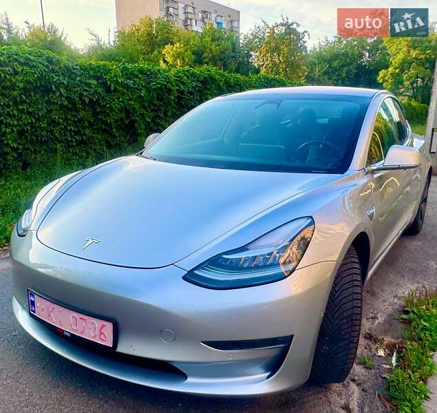 Седан Tesla Model 3 2018 в Киеве фото 16 Седан Tesla Model 3 2018 в Киеве