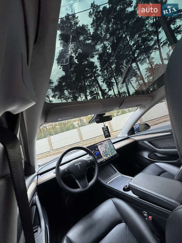 Седан Tesla Model 3 2021 в Полтаве