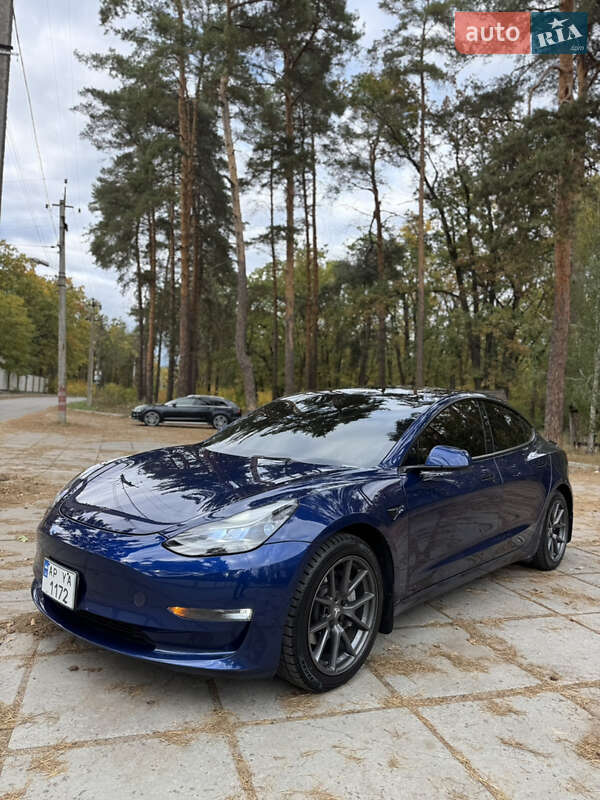 Седан Tesla Model 3 2021 в Полтаве