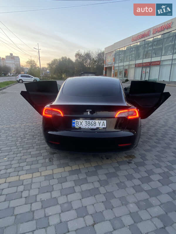 Седан Tesla Model 3 2018 в Хмельницькому фото 12 Седан Tesla Model 3 2018 в Хмельницькому