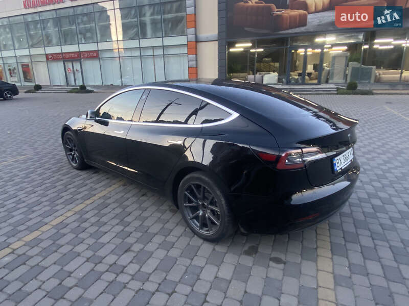 Седан Tesla Model 3 2018 в Хмельницькому фото 15 Седан Tesla Model 3 2018 в Хмельницькому