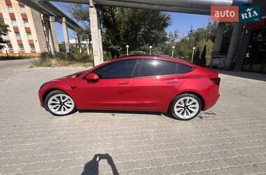 Седан Tesla Model 3 2022 в Львові