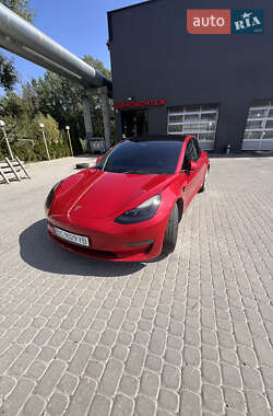 Седан Tesla Model 3 2022 в Львові