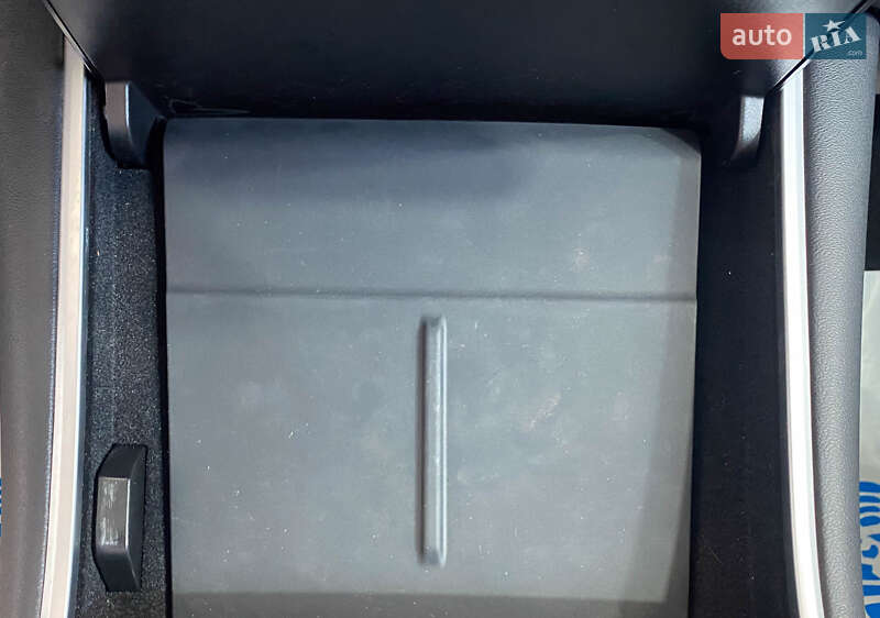 Седан Tesla Model 3 2020 в Львове фото 19 Седан Tesla Model 3 2020 в Львове