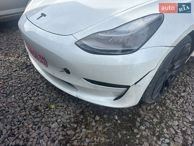 Седан Tesla Model 3 2021 в Луцке