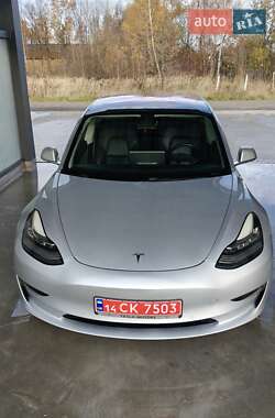 Седан Tesla Model 3 2018 в Самборе