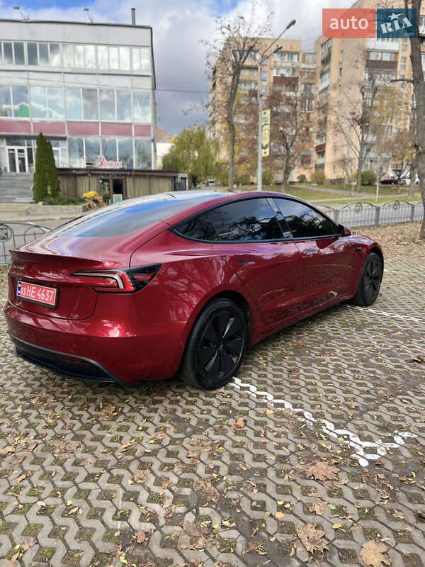 Седан Tesla Model 3 2024 в Харькове