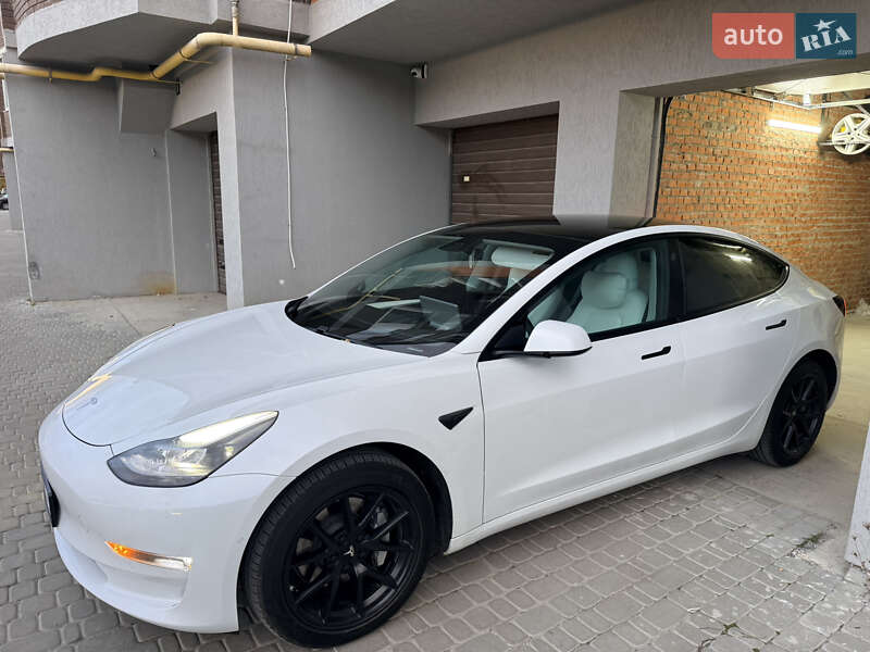 Седан Tesla Model 3 2021 в Львове фото 4 Седан Tesla Model 3 2021 в Львове