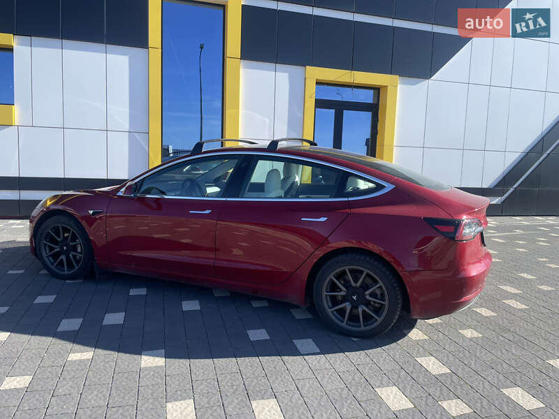 Седан Tesla Model 3 2019 в Тернополе фото 6 Седан Tesla Model 3 2019 в Тернополе