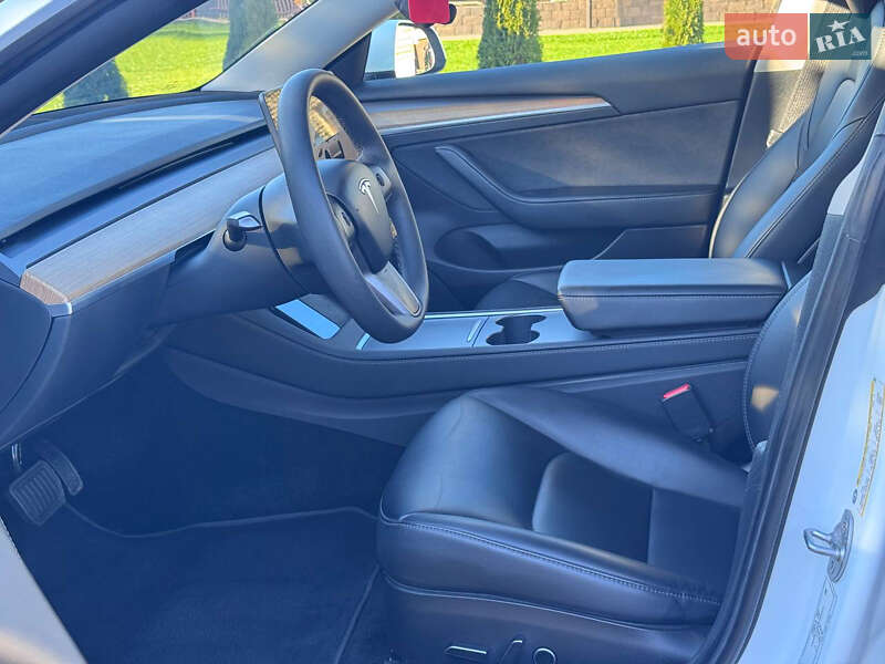 Седан Tesla Model 3 2022 в Стрию фото 16 Седан Tesla Model 3 2022 в Стрию