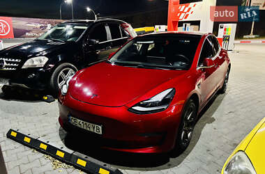 Седан Tesla Model 3 2019 в Чернівцях