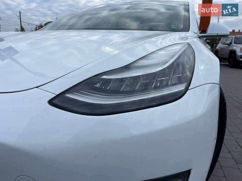 Седан Tesla Model 3 2018 в Львові фото 7 Седан Tesla Model 3 2018 в Львові