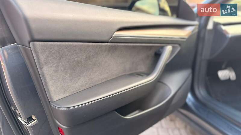 Седан Tesla Model 3 2023 в Кривом Роге фото 14 Седан Tesla Model 3 2023 в Кривом Роге