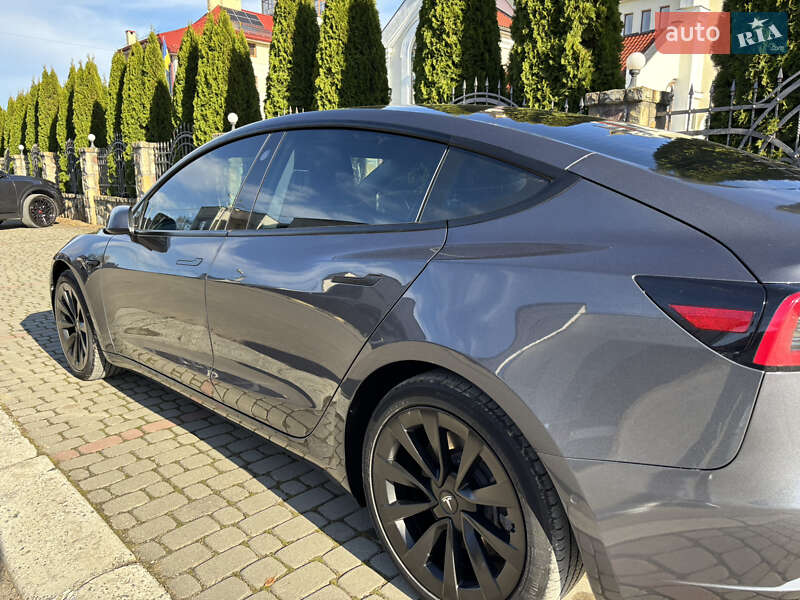 Седан Tesla Model 3 2021 в Ивано-Франковске