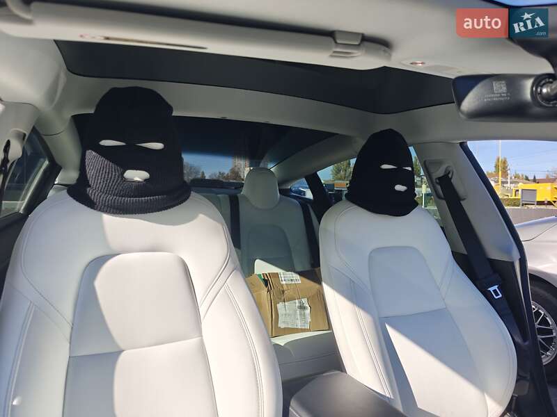 Седан Tesla Model 3 2021 в Одесі