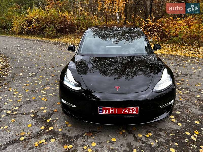 Седан Tesla Model 3 2018 в Ковеле