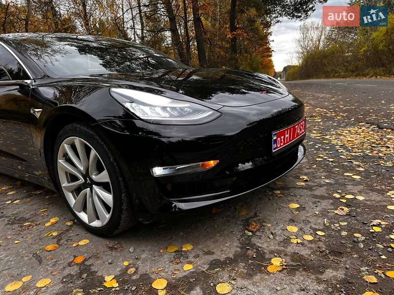 Седан Tesla Model 3 2018 в Ковеле