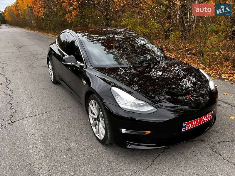 Седан Tesla Model 3 2018 в Ковеле