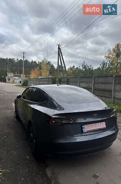 Седан Tesla Model 3 2023 в Житомирі