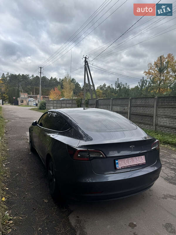 Седан Tesla Model 3 2023 в Житомире