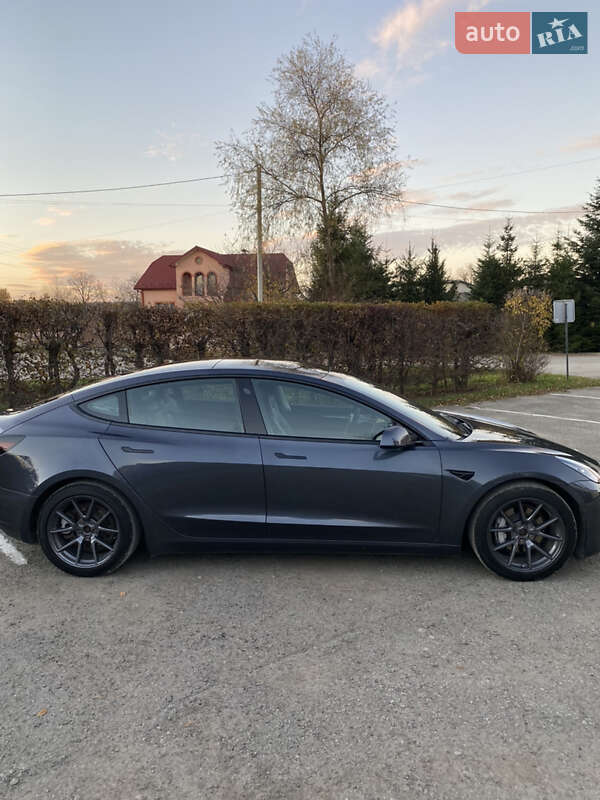 Седан Tesla Model 3 2021 в Івано-Франківську фото 15 Седан Tesla Model 3 2021 в Івано-Франківську