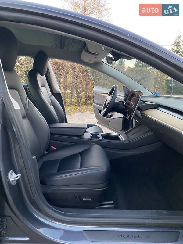 Седан Tesla Model 3 2021 в Івано-Франківську фото 42 Седан Tesla Model 3 2021 в Івано-Франківську