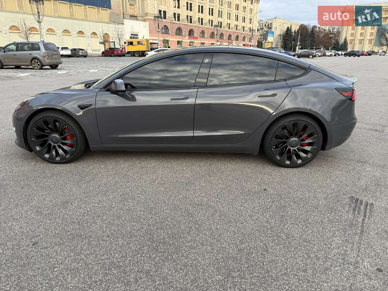 Седан Tesla Model 3 2022 в Харькове