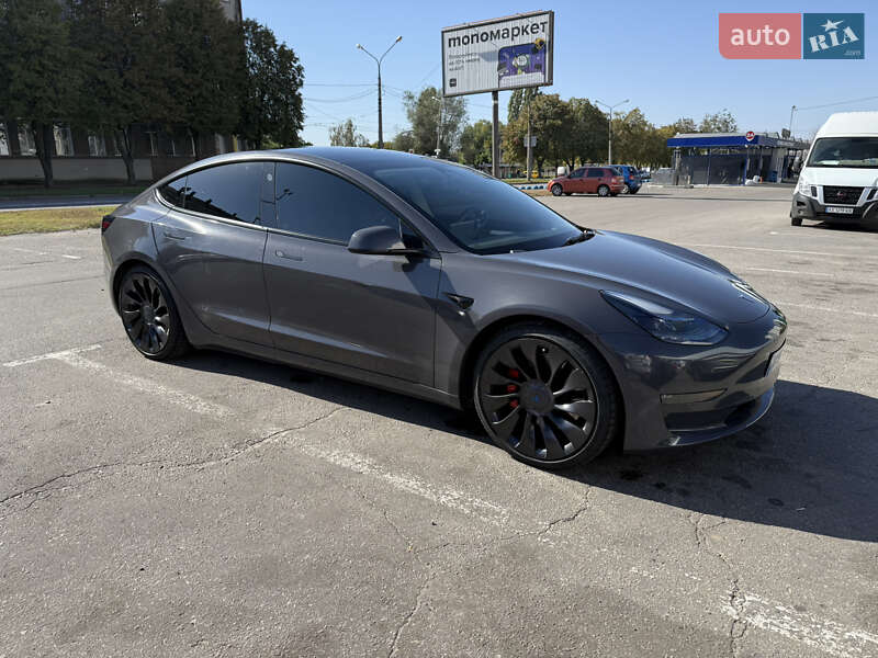 Седан Tesla Model 3 2022 в Харькове