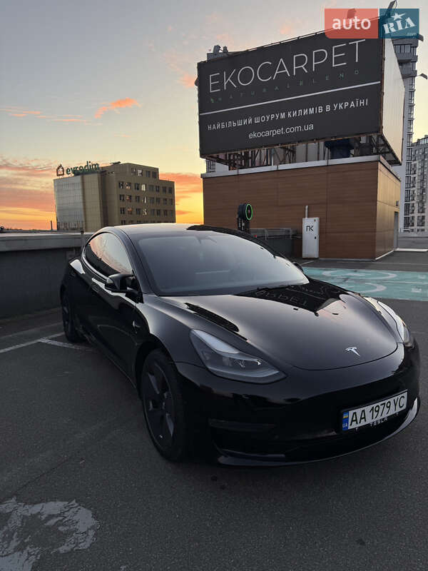 Седан Tesla Model 3 2021 в Киеве фото 5 Седан Tesla Model 3 2021 в Киеве