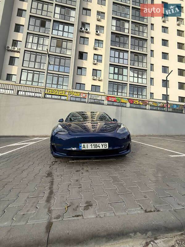 Седан Tesla Model 3 2021 в Фастове