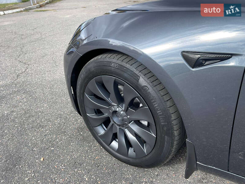 Седан Tesla Model 3 2018 в Золотоноше