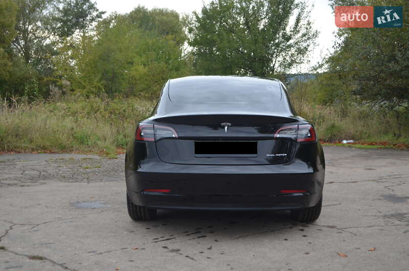 Седан Tesla Model 3 2021 в Львові фото 7 Седан Tesla Model 3 2021 в Львові