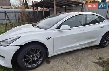 Седан Tesla Model 3 2018 в Києві