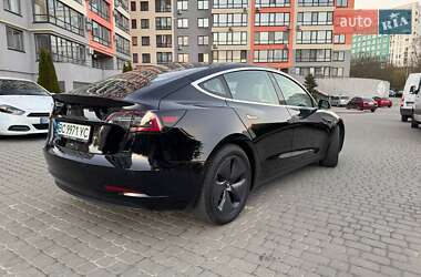 Седан Tesla Model 3 2018 в Львові