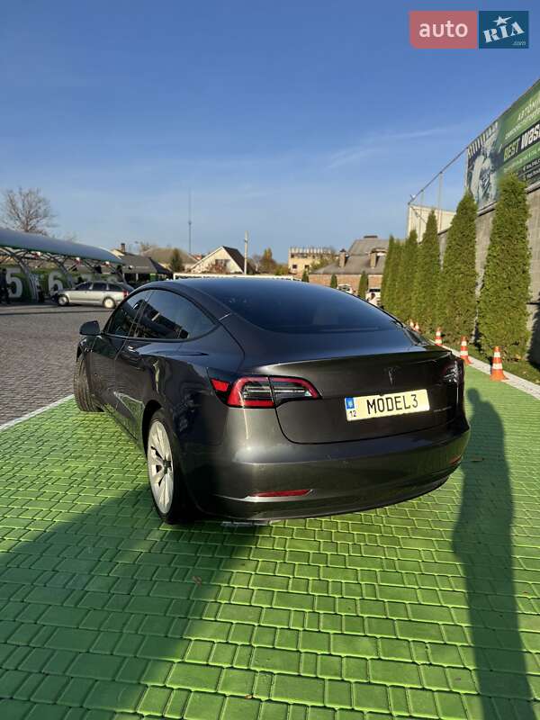 Седан Tesla Model 3 2021 в Кропивницькому фото 22 Седан Tesla Model 3 2021 в Кропивницькому
