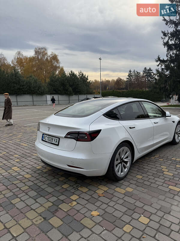 Седан Tesla Model 3 2021 в Луцьку фото 5 Седан Tesla Model 3 2021 в Луцьку