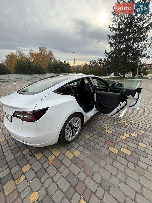 Седан Tesla Model 3 2021 в Луцьку фото 26 Седан Tesla Model 3 2021 в Луцьку
