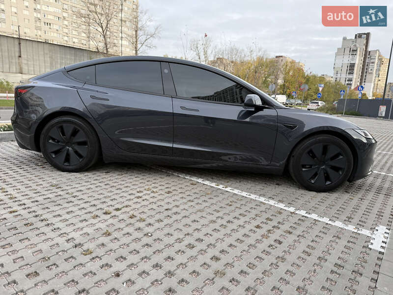 Седан Tesla Model 3 2024 в Киеве фото 7 Седан Tesla Model 3 2024 в Киеве
