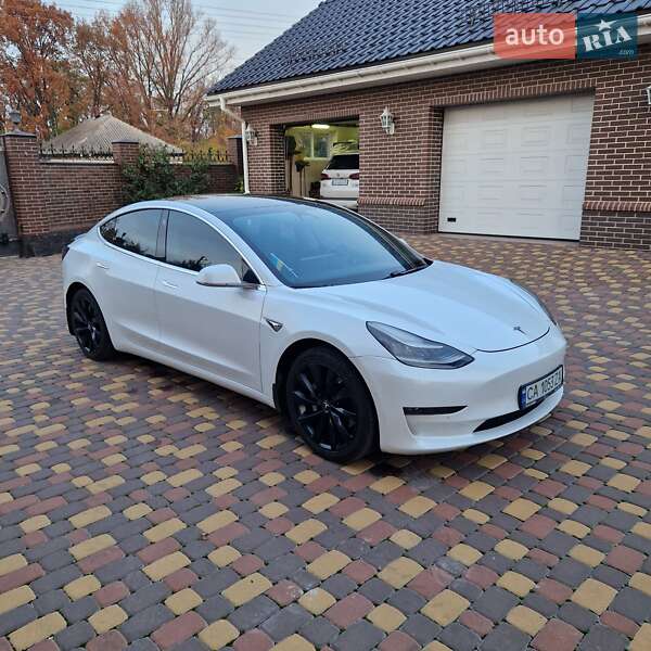 Tesla Model 3 2019 Tesla Model 3 2019