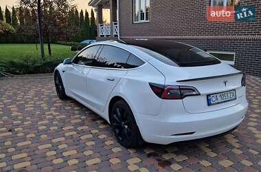 Седан Tesla Model 3 2019 в Черкассах