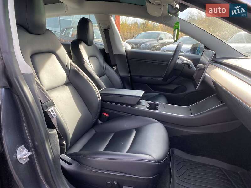 Седан Tesla Model 3 2019 в Львове фото 15 Седан Tesla Model 3 2019 в Львове