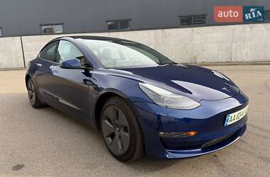 Седан Tesla Model 3 2023 в Киеве
