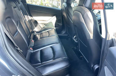 Седан Tesla Model 3 2022 в Первомайську