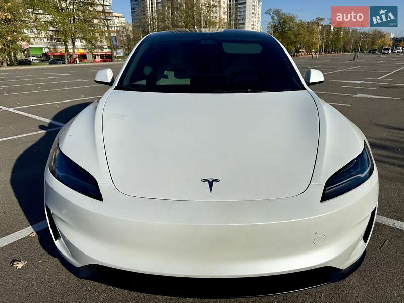 Седан Tesla Model 3 2024 в Києві фото 3 Седан Tesla Model 3 2024 в Києві