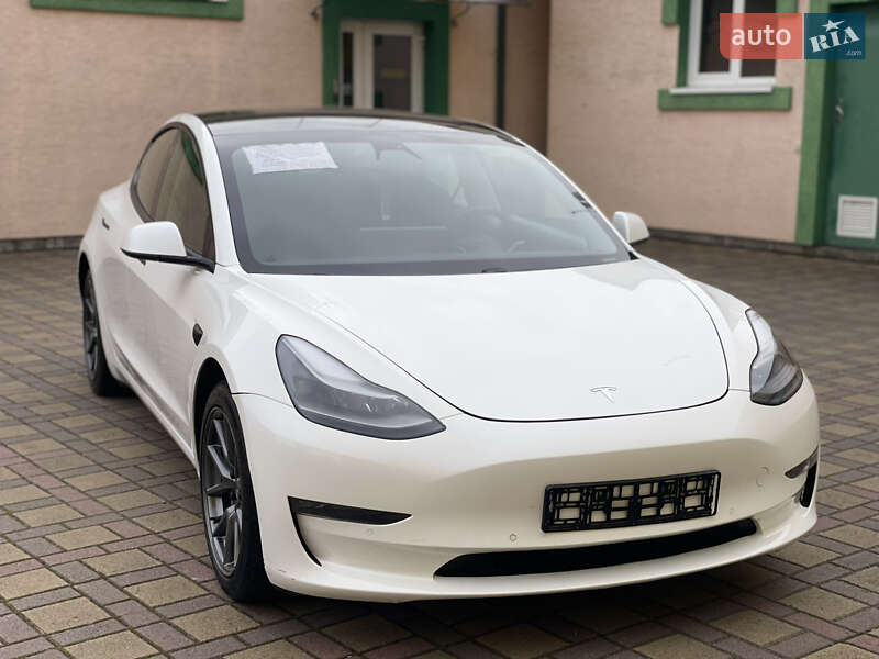 Седан Tesla Model 3 2021 в Стрию фото 20 Седан Tesla Model 3 2021 в Стрию
